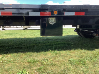New 2024 Load Trail 102" x 32' Gooseneck Deckover Trailer