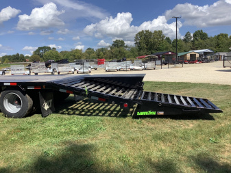 New 2024 Load Trail 102" x 32' Gooseneck Deckover Trailer