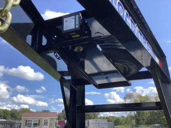 New 2024 Load Trail 102" x 32' Gooseneck Deckover Trailer