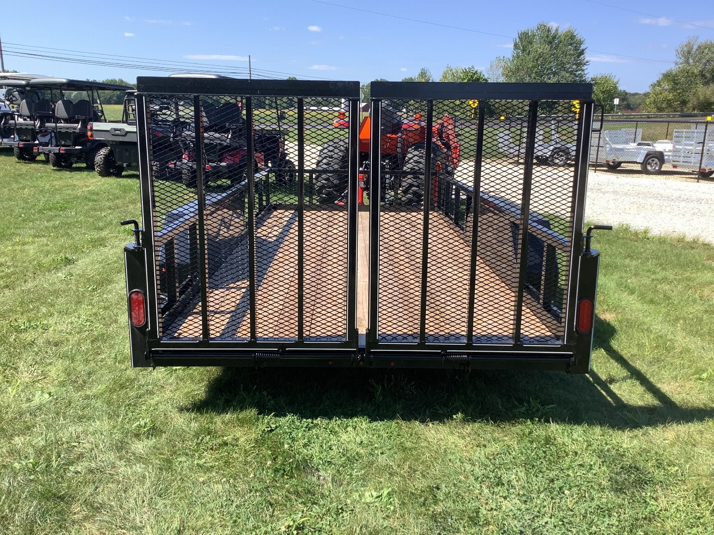 New 2024 CornPro UT-16 L Utility Trailer Golden