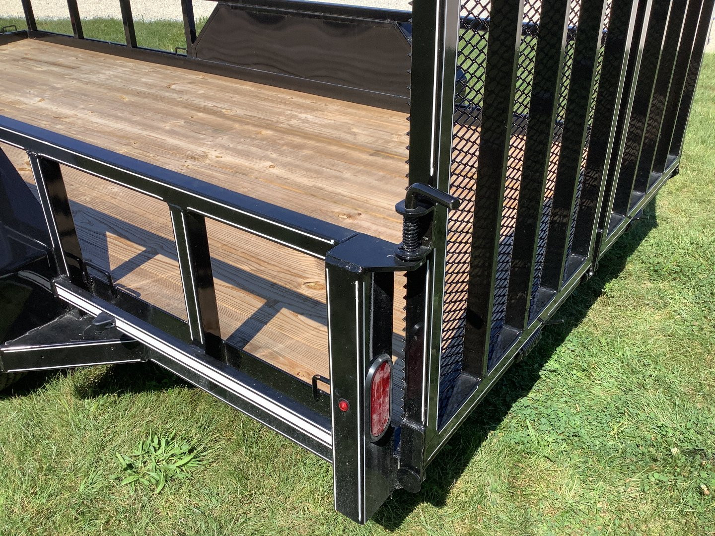 New 2024 CornPro UT-16 L Utility Trailer Golden