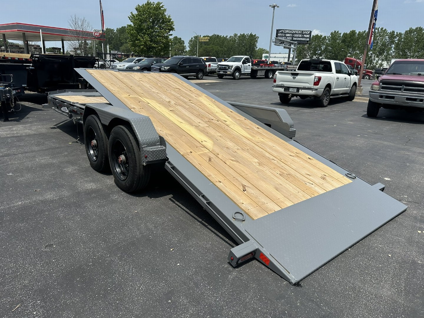 New 2025 Diamond C 82"x22' Hydraulically Dampened Tilt Trailer