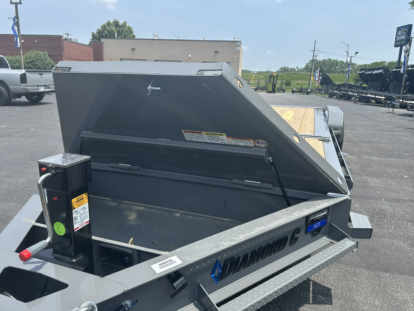 New 2025 Diamond C 82"x22' Hydraulically Dampened Tilt Trailer