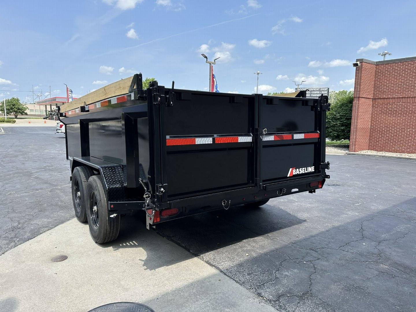 New 2025 Baseline HDU208 82″x 14′ 16K Dump Trailer