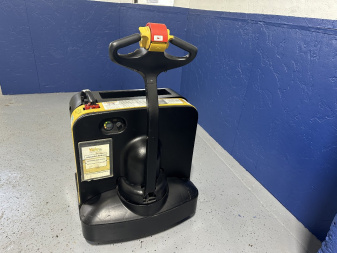 Used 2013 PALLET JACK YALE