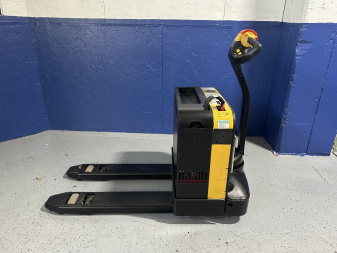 Used 2013 PALLET JACK YALE