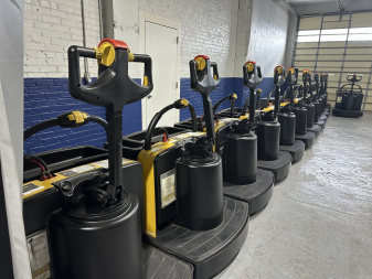 Used 2013 PALLET JACK YALE