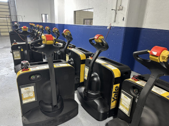 Used 2012 PALLET JACK YALE