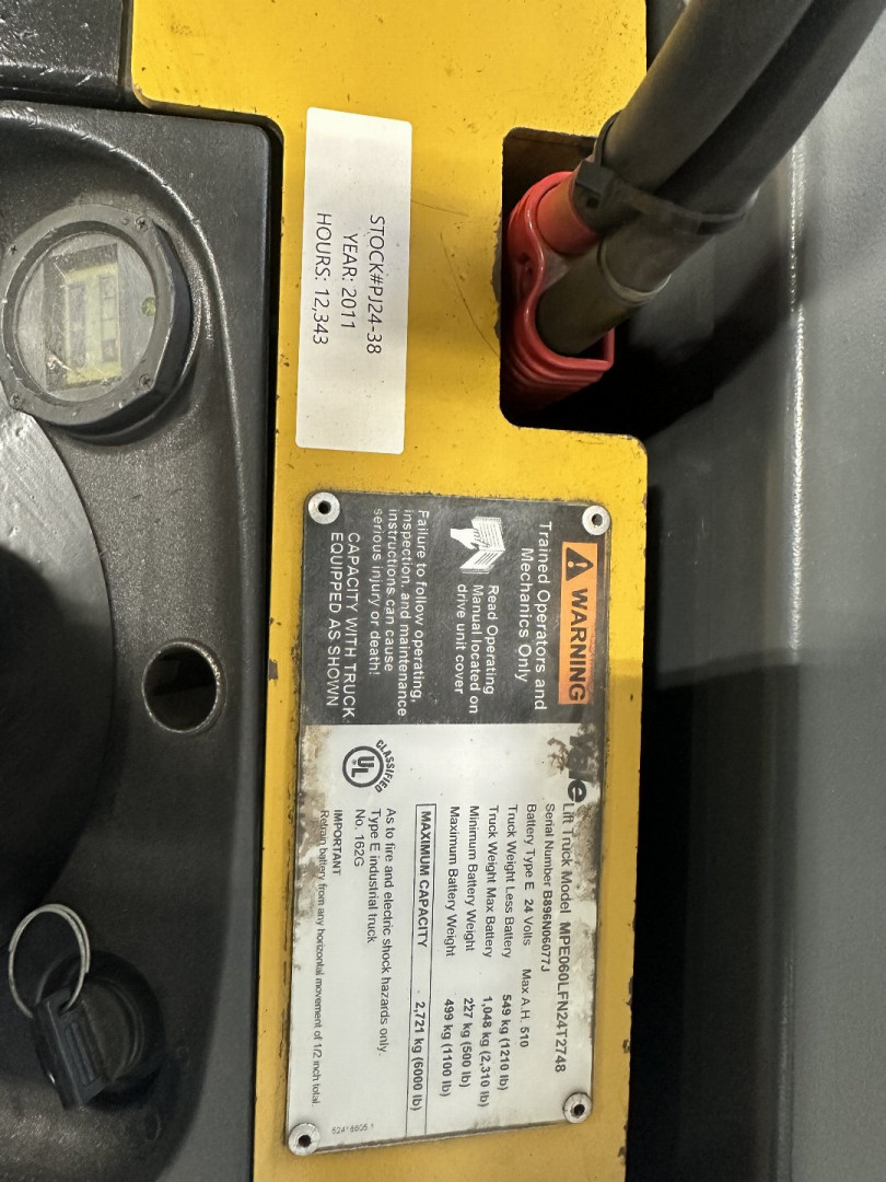 Used 2011 PALLET JACK YALE