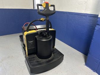 Used 2010 PALLET JACK YALE
