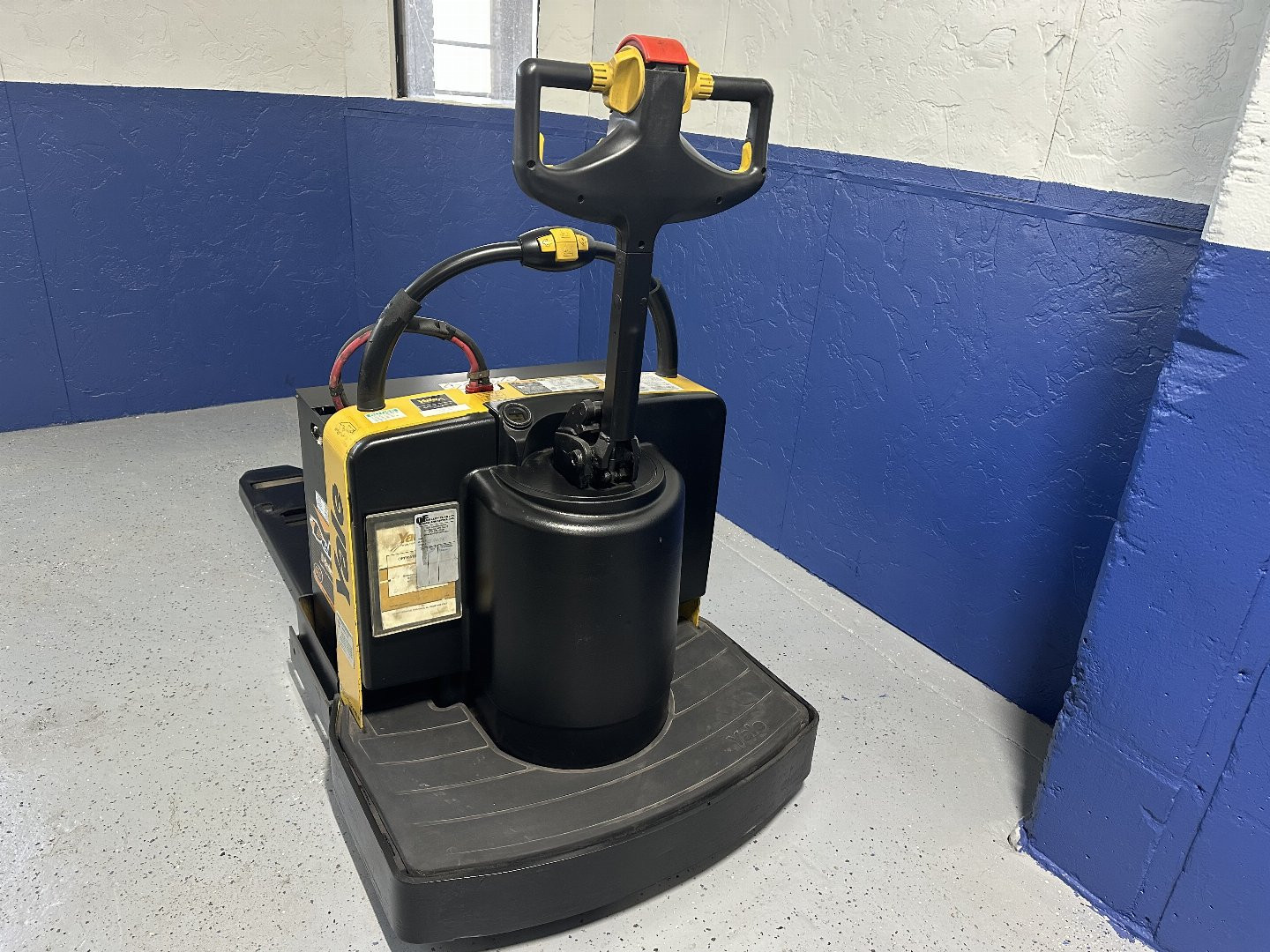 Used 2008 PALLET JACK YALE