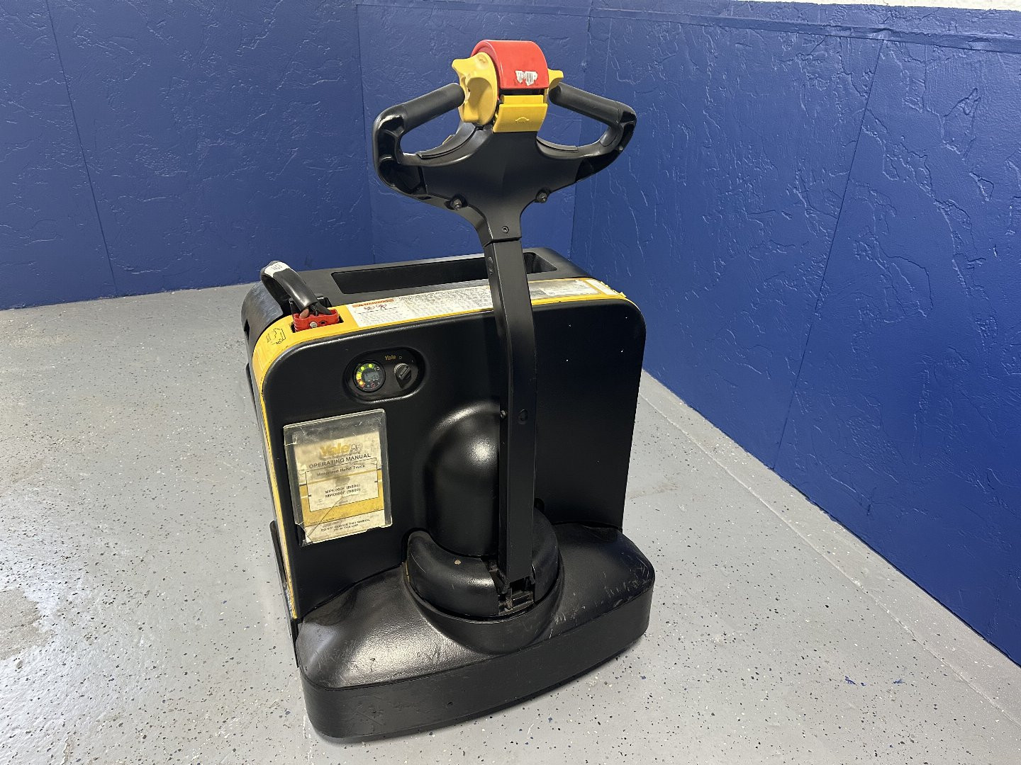 Used 2014 PALLET JACK YALE