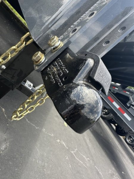 New 2025 Lamar Trailers DT831427 Dump Trailer