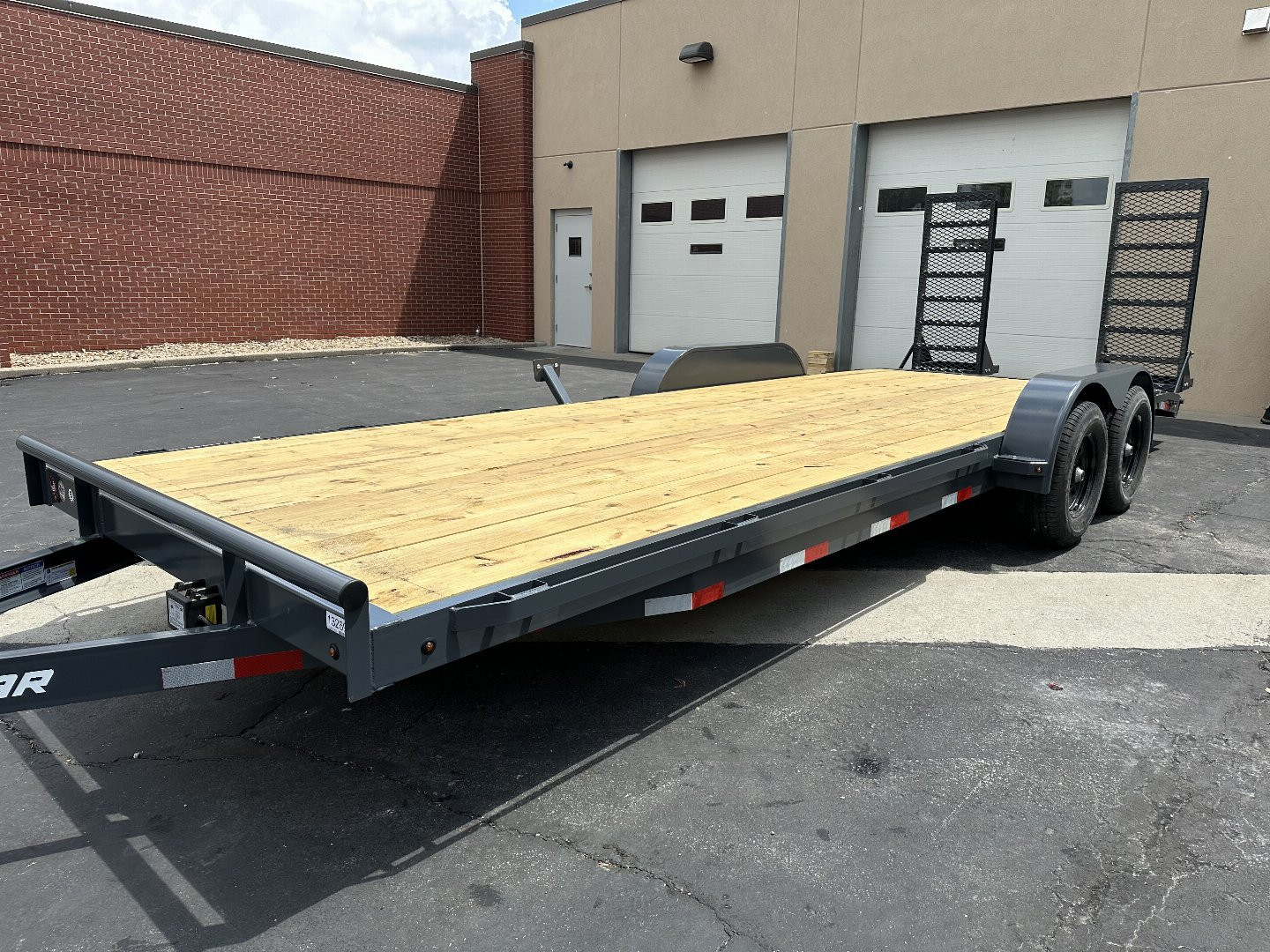 New 2024 Lamar Trailers 83" X 22' CC - 10K CARHAULER