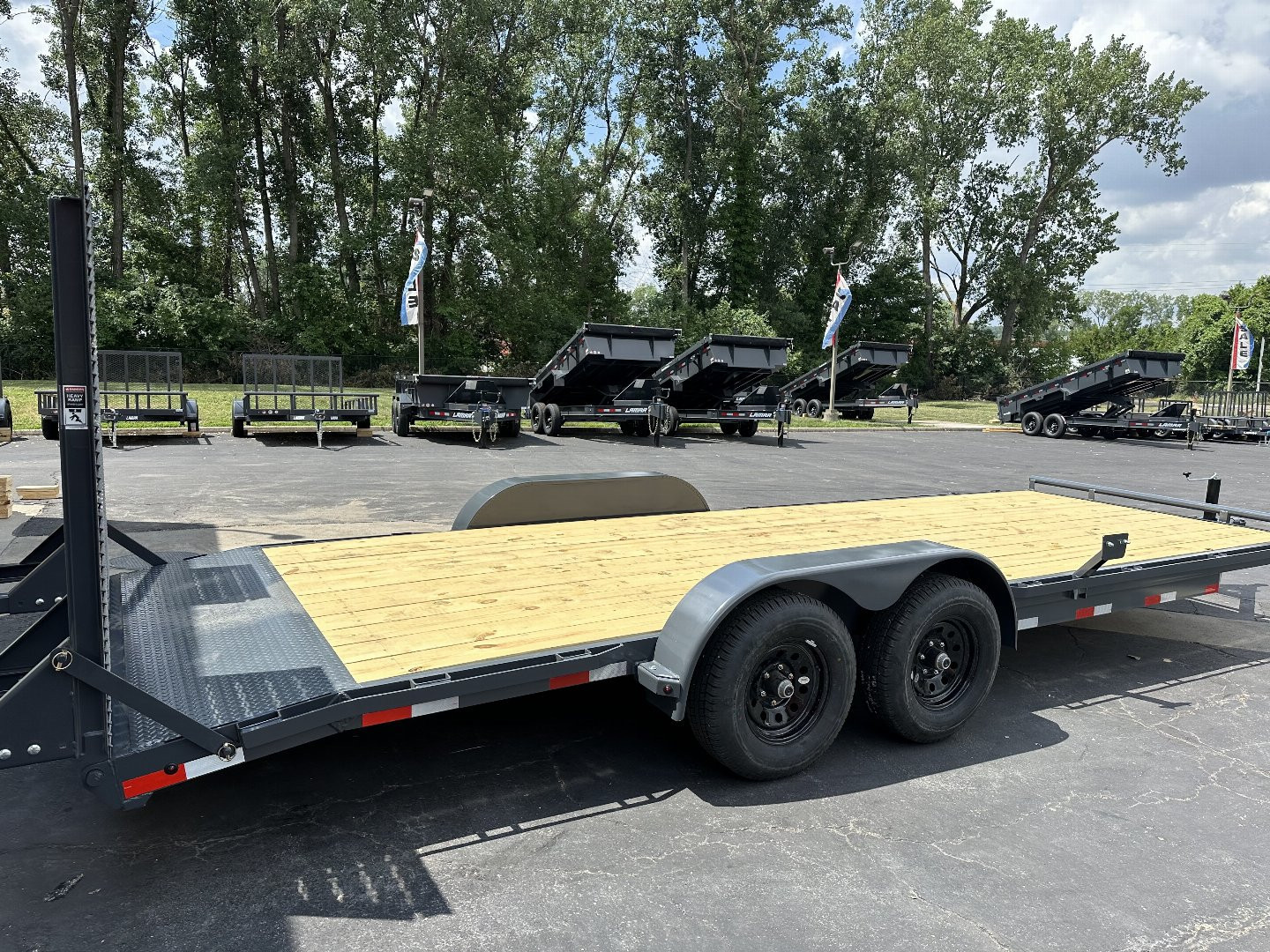 New 2024 Lamar Trailers 83" X 22' CC - 10K CARHAULER
