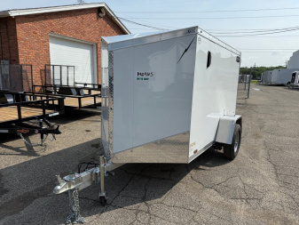 New 2025 Lighting 5 x 8 Enclosed Trailer w/ double barn door (Single) Cargo / Enclosed Trailer