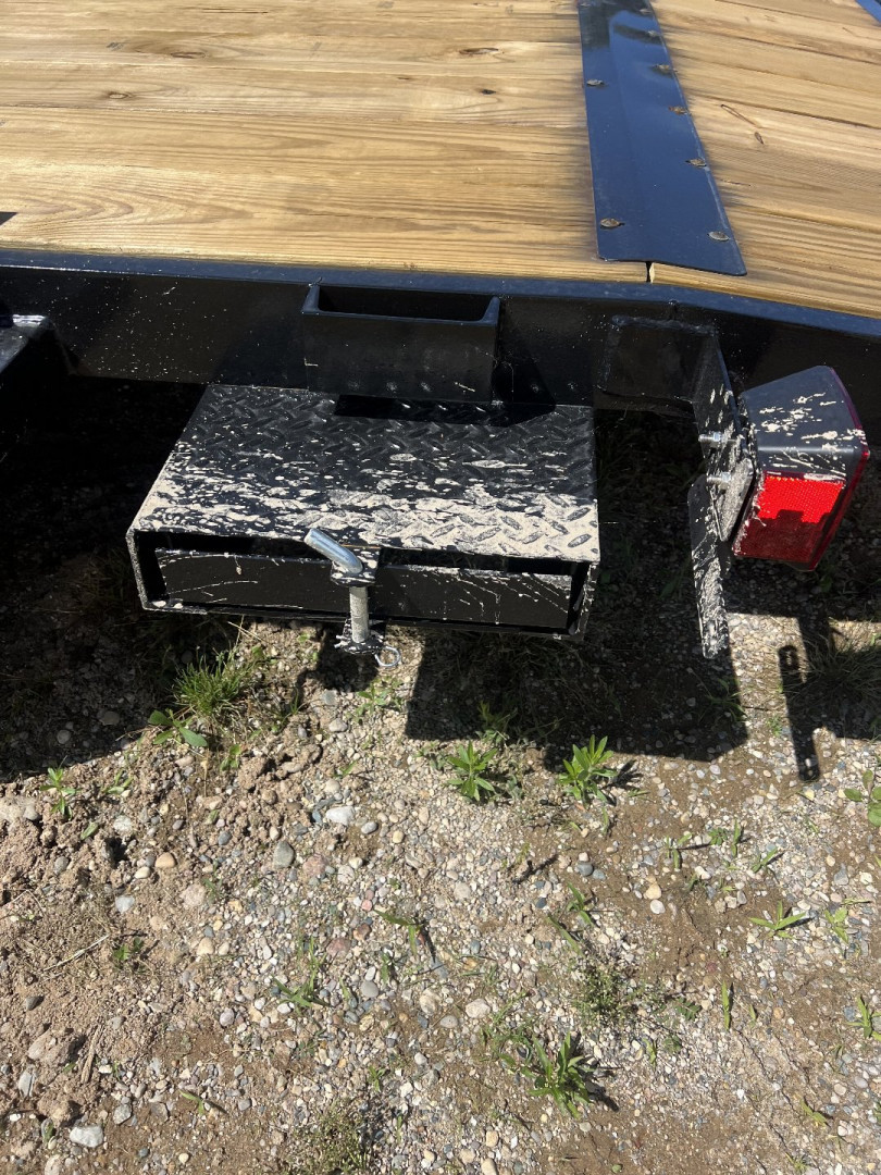 New 2024 AMO 18' 1- BRAKE CAR HAULER TRAILER