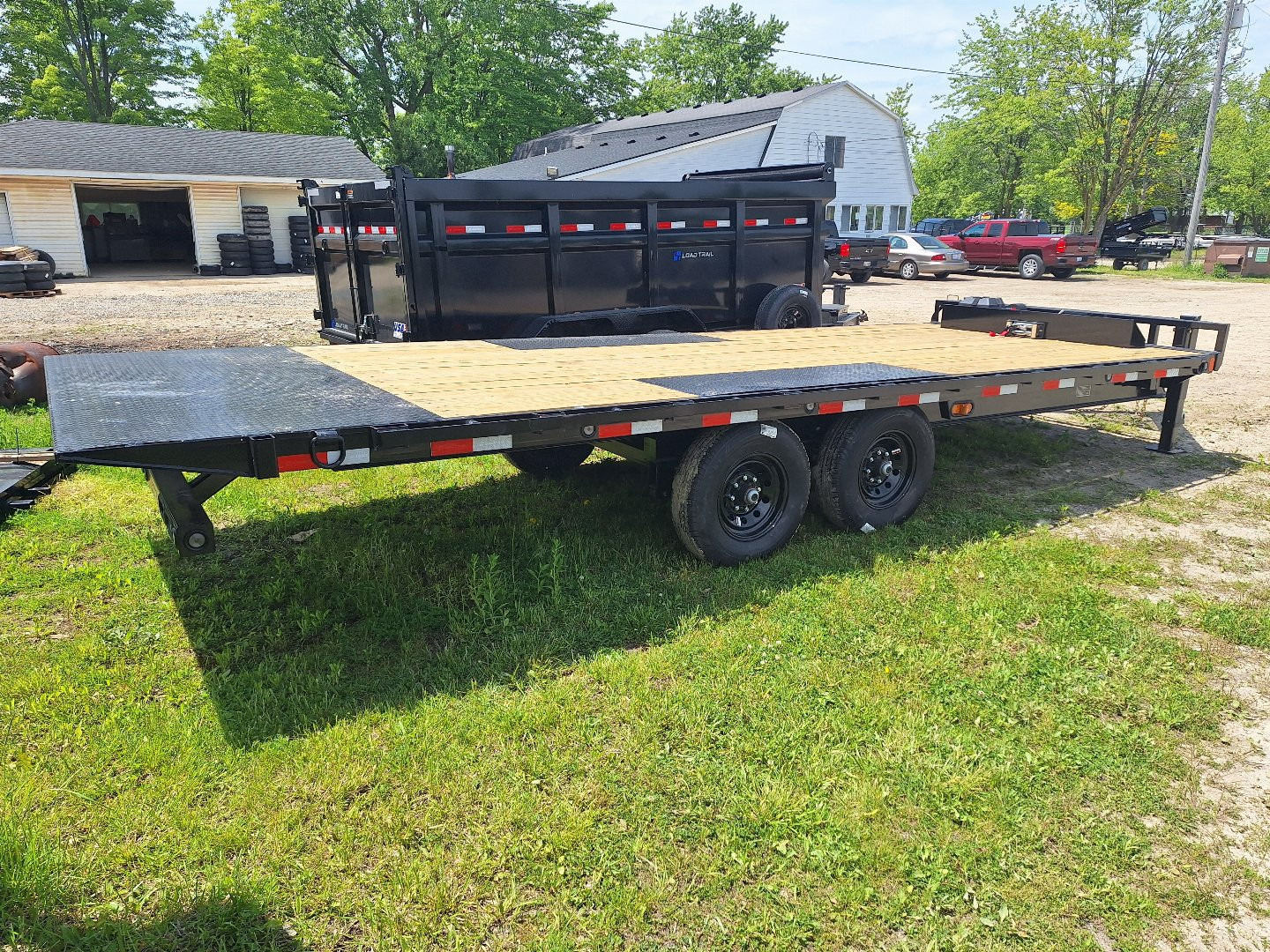 New 2025 Load Trail 102x22 Deck Over Power Tilt W/ Winch Don't Wait !!!!!!