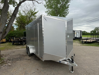New 2025 LIGHTNING TRAILERS 7 X 16 ALL ALUMINUM Enclosed Trailer interior - Screwless 7ft