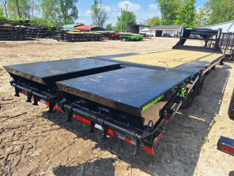 New 2025 Load Trail 102x25 Low Pro Deck Over Gooseneck trailer New Lower Price