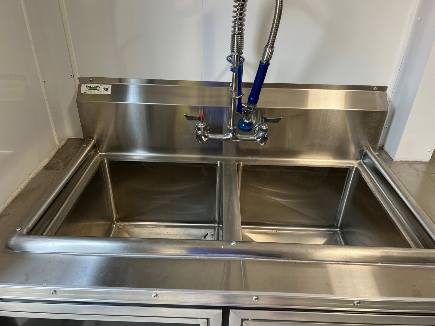 New 2022 Stealth Trailers Concession 8.5 x 18 Enclosed Trailer LOTS OF OPTIONS !!