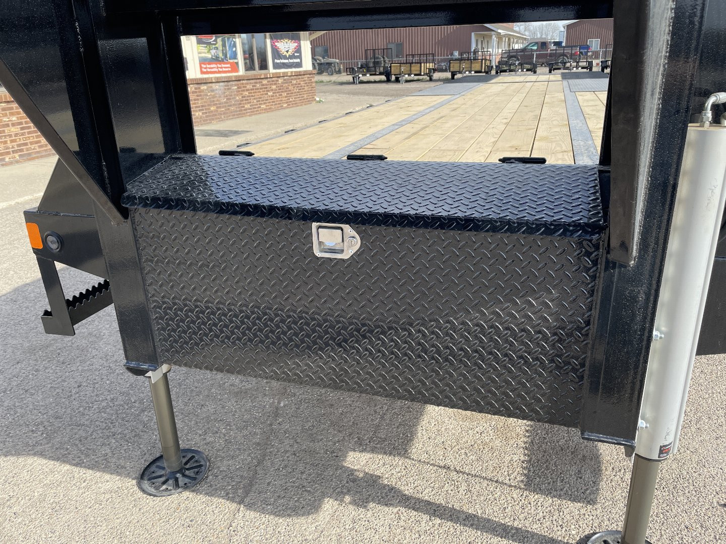 New 2025 Load Trail 102x34 26K Gooseneck Trailer w/9ft Hydraulic Dovetail & Hydraulic Jacks