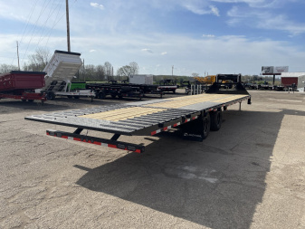 New 2025 Load Trail 102x34 26K Gooseneck Trailer w/9ft Hydraulic Dovetail & Hydraulic Jacks