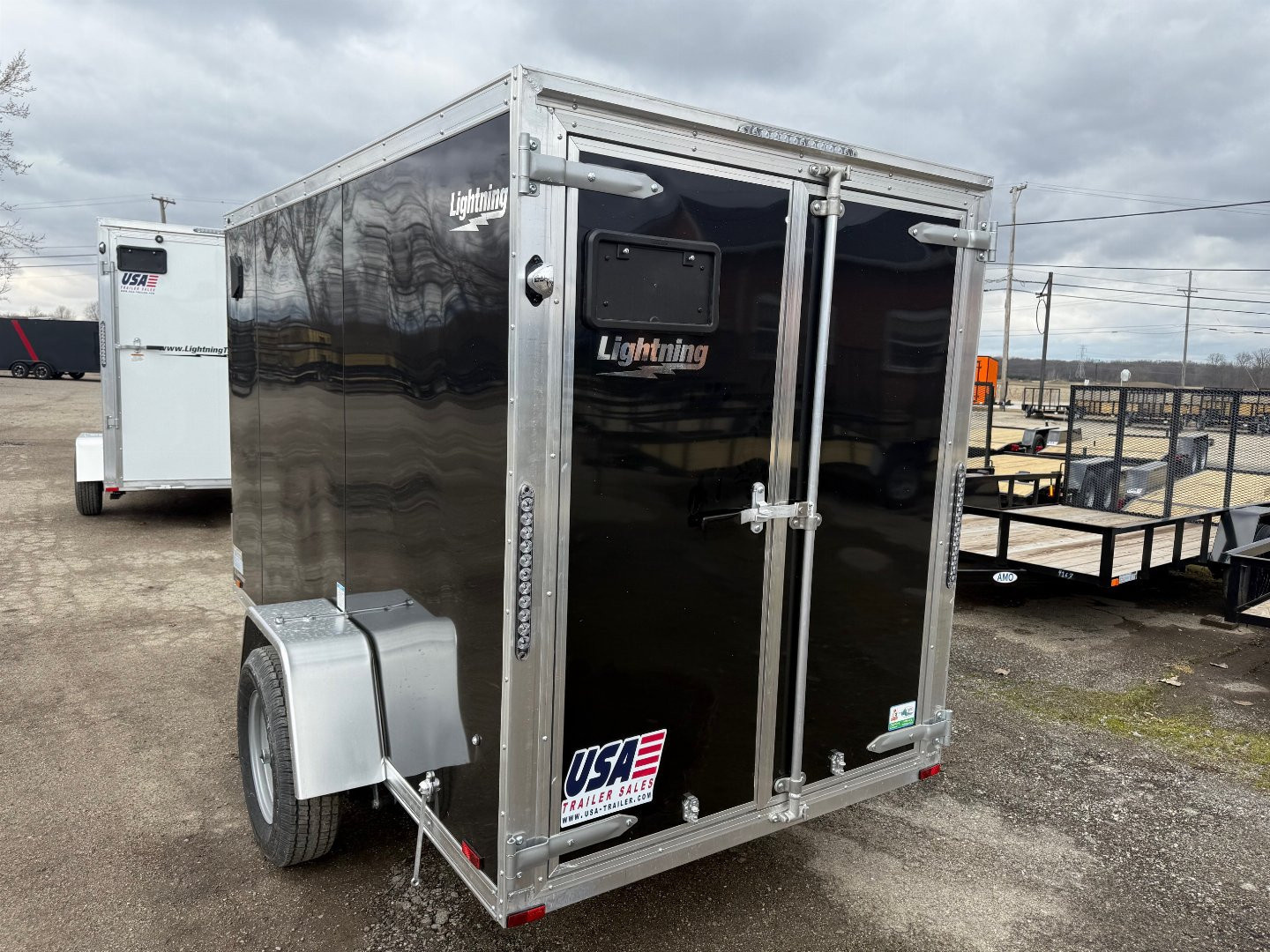 New 2025 Lighting 5 x 10 Enclosed Trailer w/ Double Barn Doors (Single)side door Cargo / Enclosed Trailer SALE