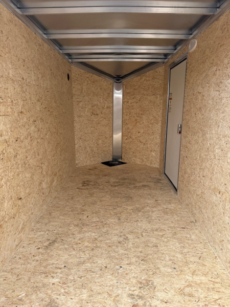 New 2025 Lighting 5 x 10 Enclosed Trailer w/ Double Barn Doors (Single)side door Cargo / Enclosed Trailer SALE