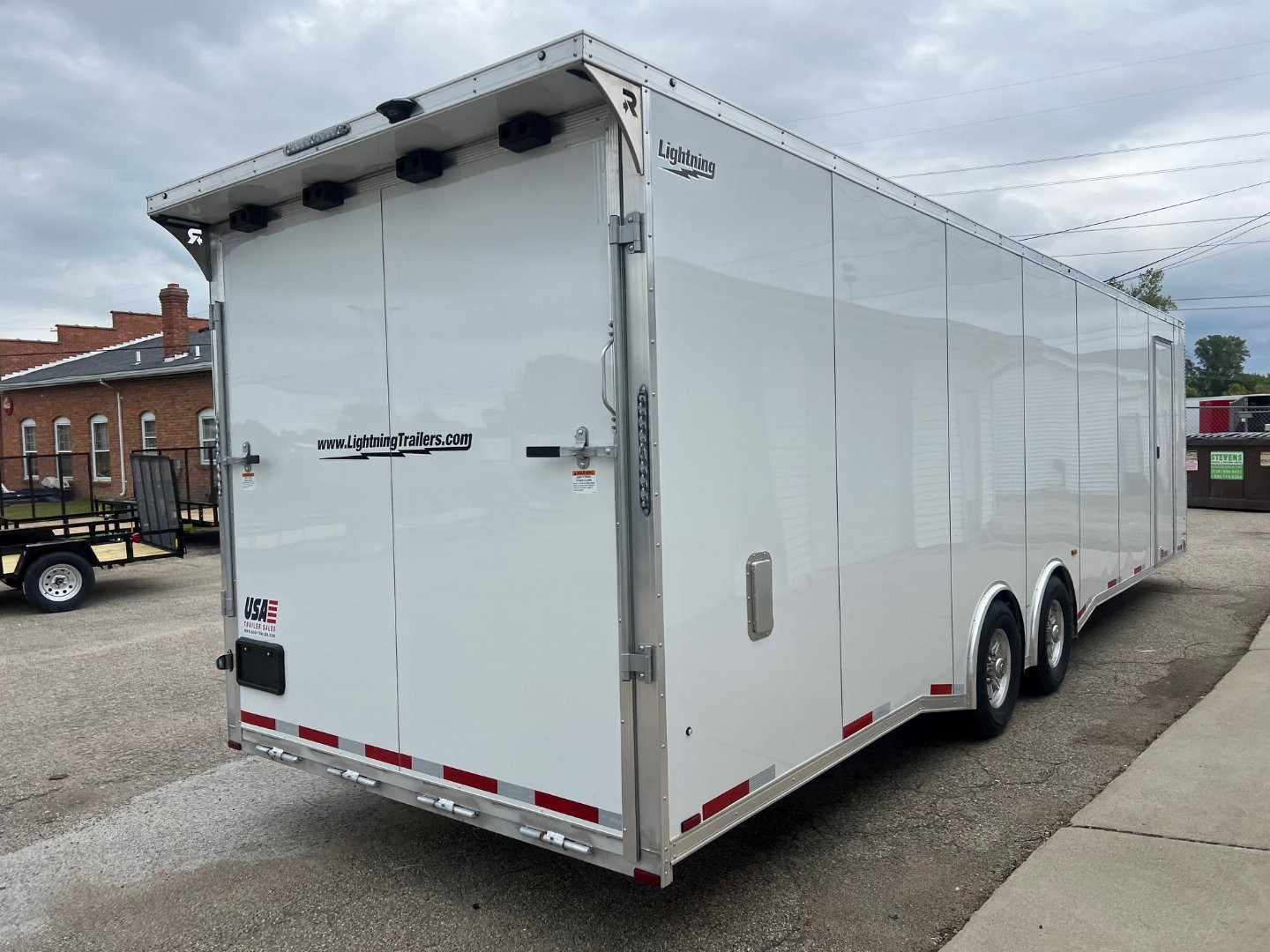 New 2025 LIGHTNING TRAILERS 8.5 X 30 10K GVW LIGHTING ALL ALUMINUM Enclosed CAR HAULER Trailer with Escape Door Cargo / Enclosed Trailer