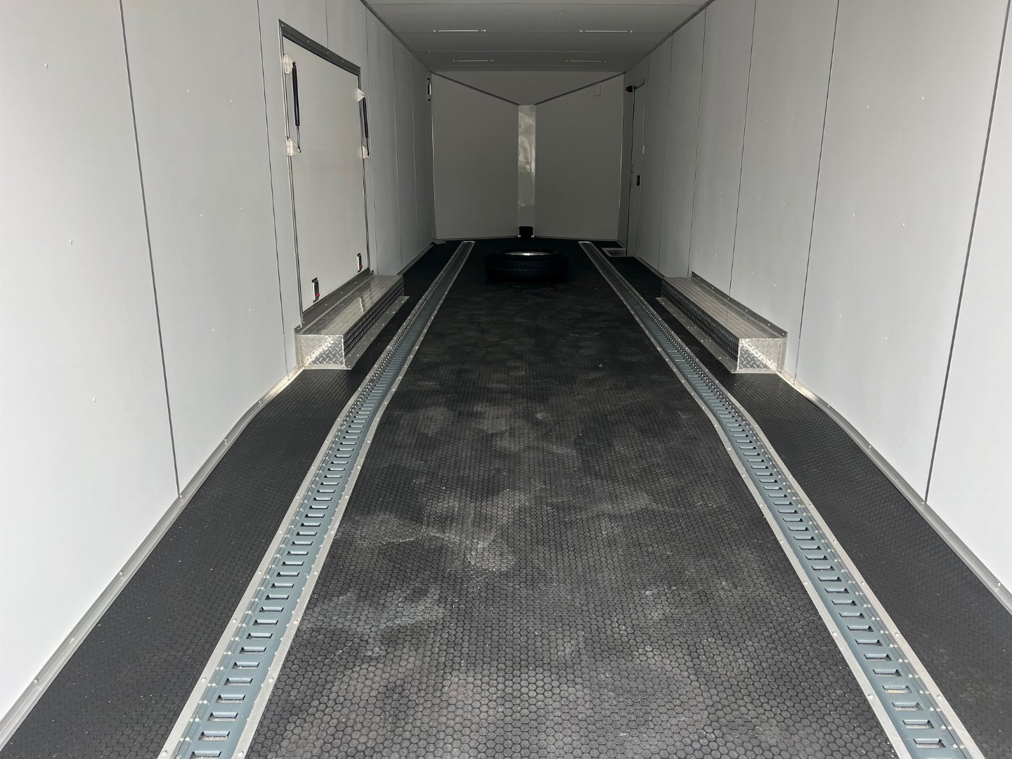 New 2025 LIGHTNING TRAILERS 8.5 X 30 10K GVW LIGHTING ALL ALUMINUM Enclosed CAR HAULER Trailer with Escape Door Cargo / Enclosed Trailer
