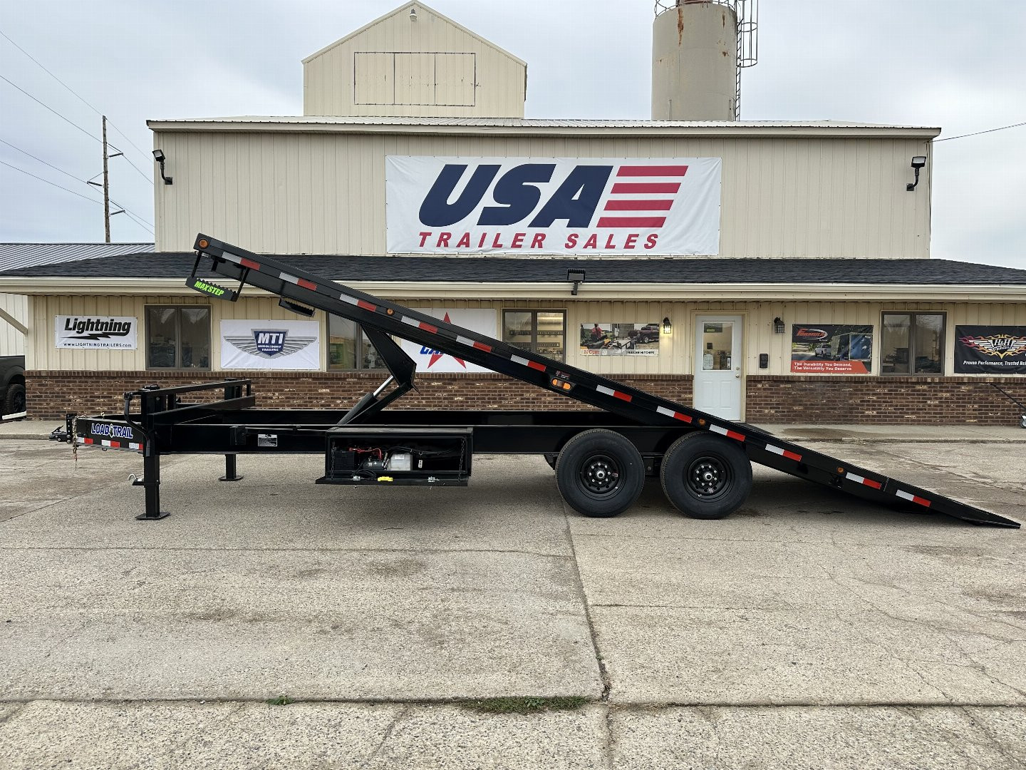 New 2025 Load Trail 102"X24' 16k Full Deck Power Tilt Trailer