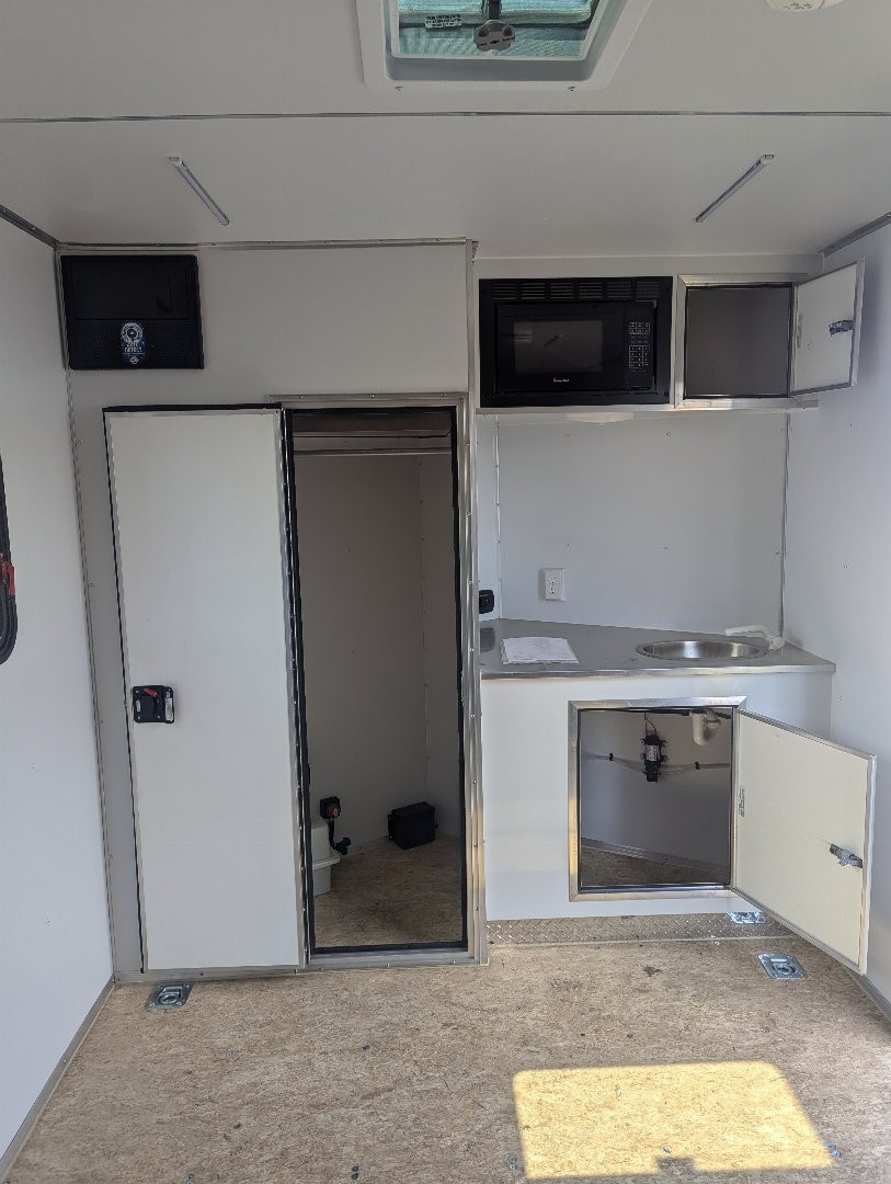 New 2024 Lightning Trailers lightning Cargo / Enclosed Trailer