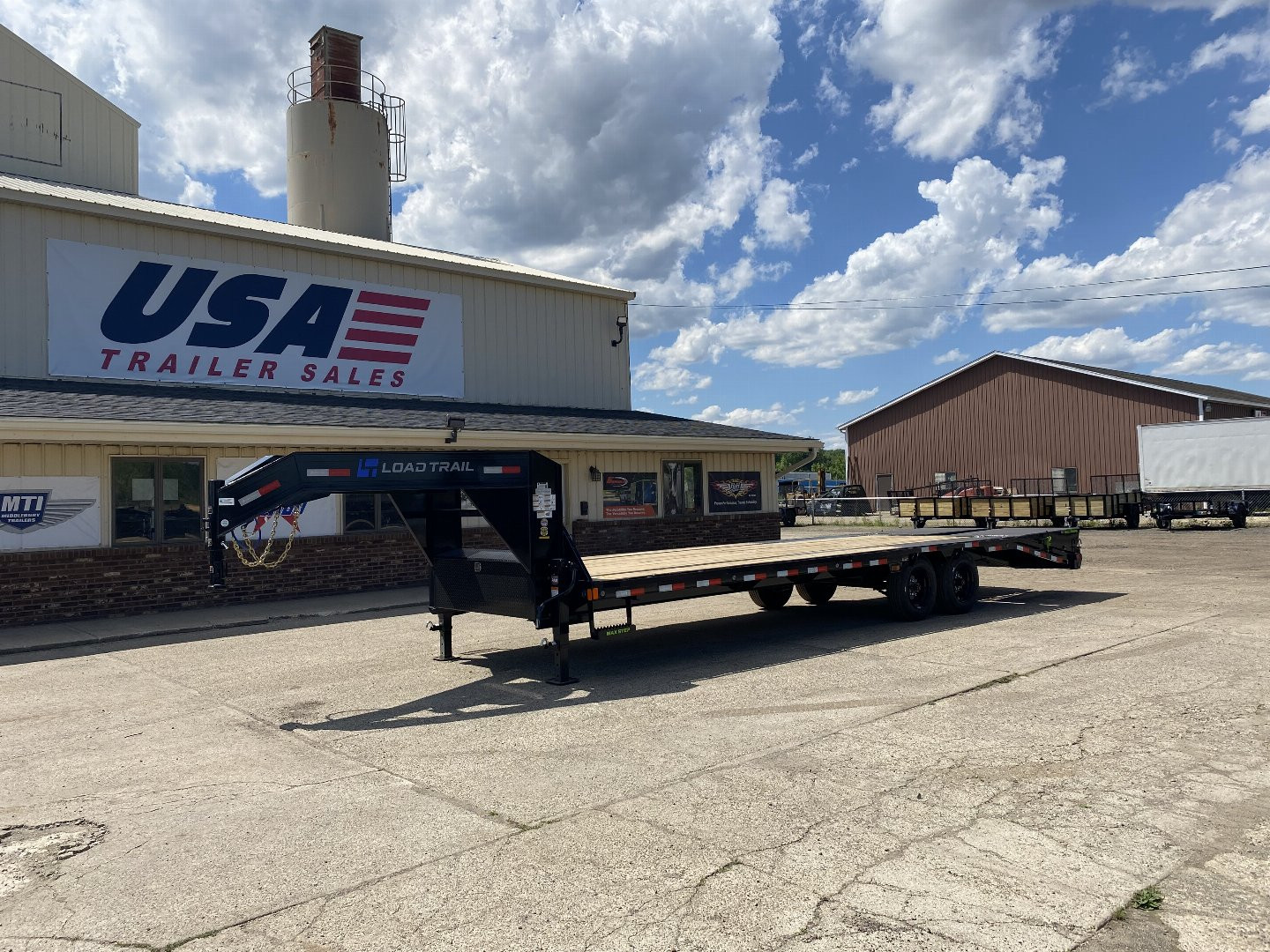 New 2024 LOAD TRAIL 102x28 16k w/Max Ramps Gooseneck Bodies for sale in ...
