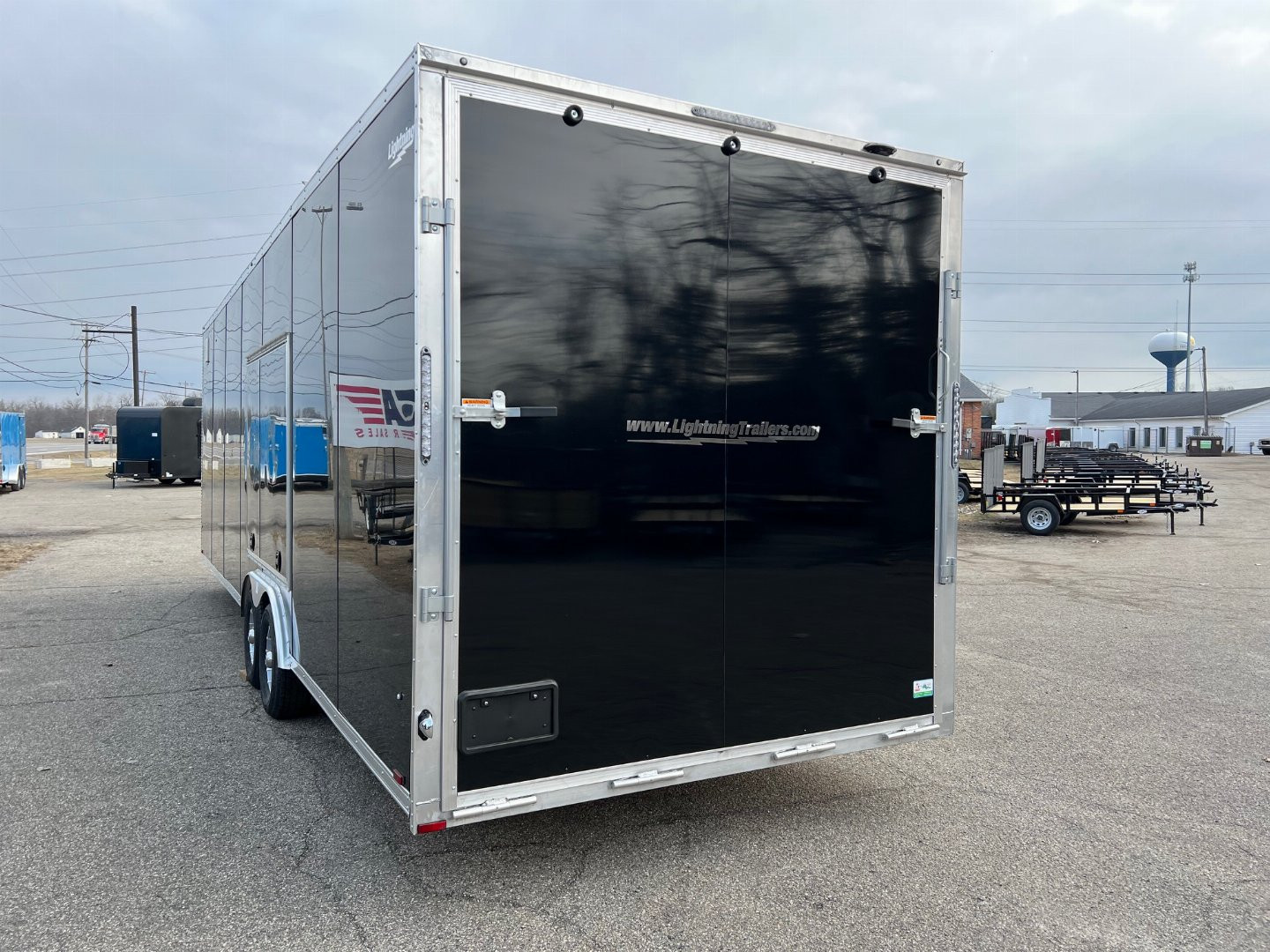 New 2024 LIGHTNING TRAILERS 8.5 X 28 10K GVW LIGHTING ALL ALUMINUM Enclosed CAR HAULER Trailer with Escape Door Cargo / Enclosed Trailer