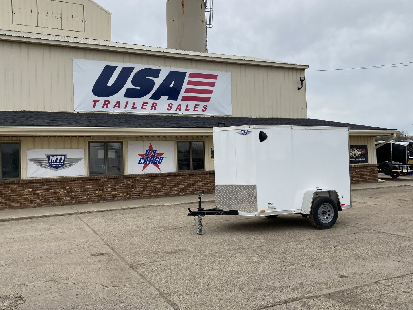 New 2024 MTI TRAILERS MDLX 5x8 V-Nose Ramp Door +6" Cargo / Enclosed Trailer