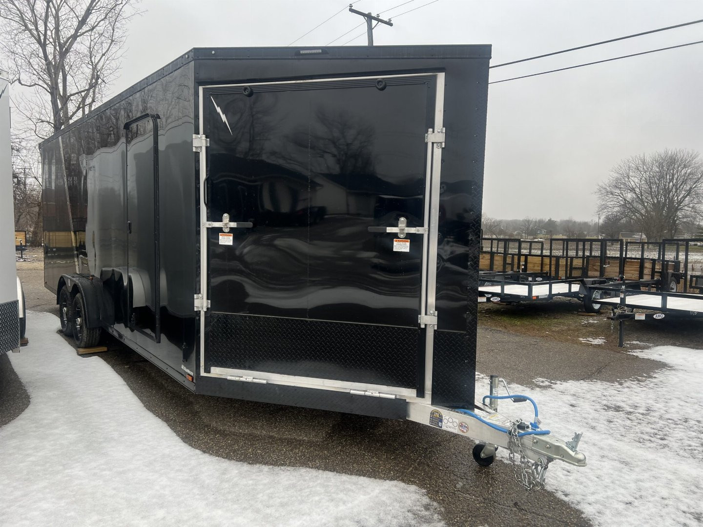 New 2024 LIGHTNING TRAILERS 7.5 x 27 4 Place Snowmobile Trailer with 7ft Interior height - Premium package