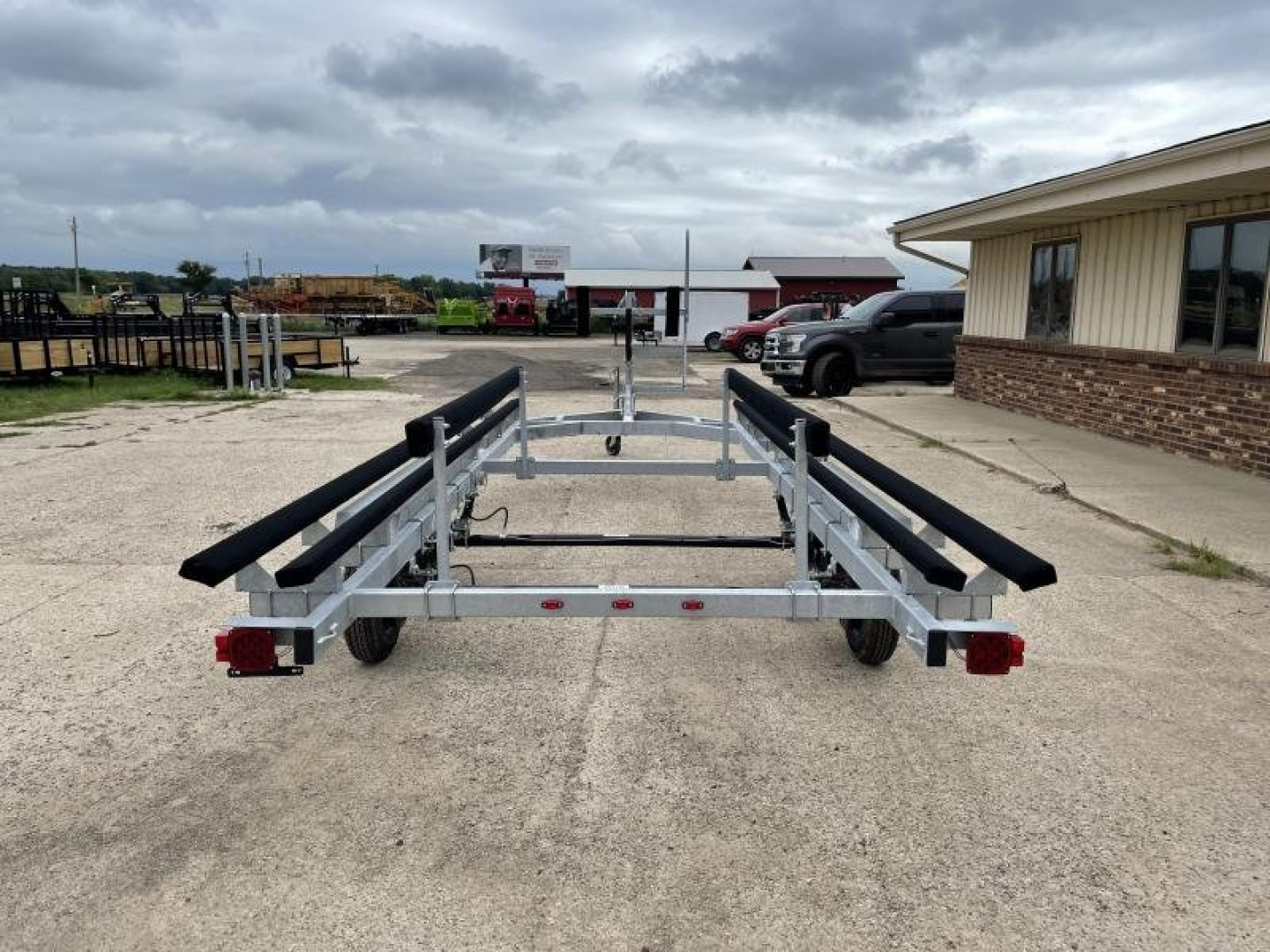 New 2023 Genesis Trailers 20ft Bunk Style w/Surge Brakes Boat Trailer "Aged Inventory"