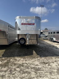 New Sooner Horse Trailer