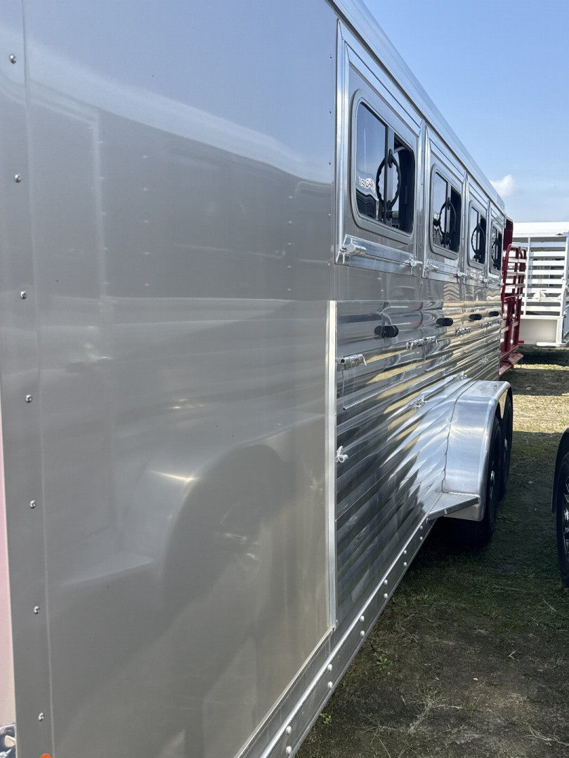 New SOONER SELECT PEN TRAILER