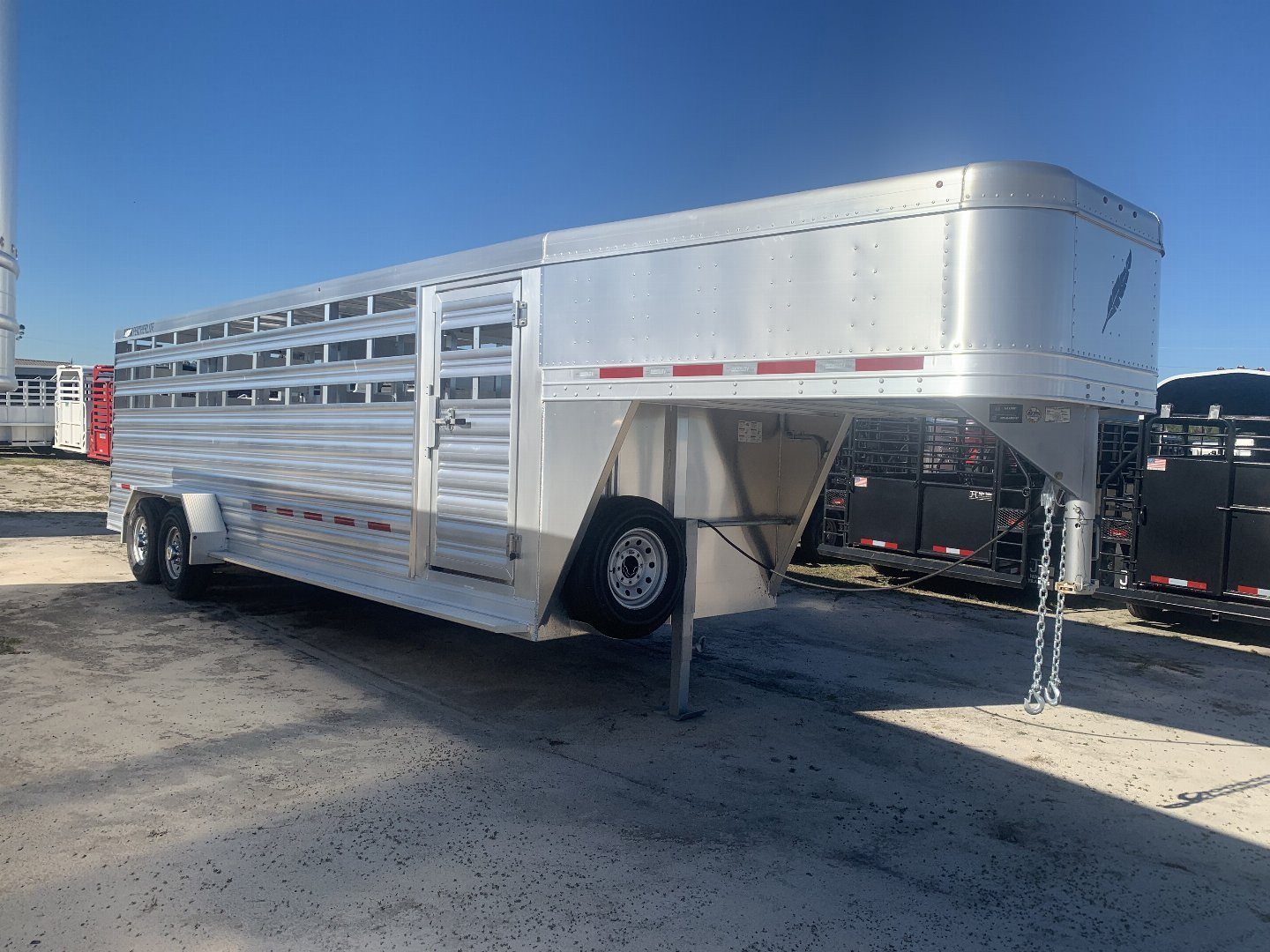 New 2024 Featherlite 8117 Stock / Stock Combo Trailer