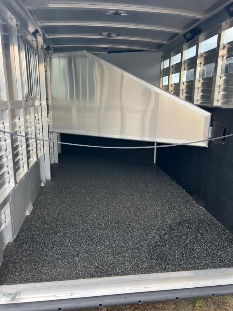 New 2023 Exiss Trailers EXISS HORSE TRAILER Stock / Stock Combo Trailer