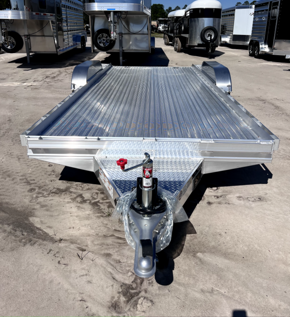 New 2023 Featherlite Trailer