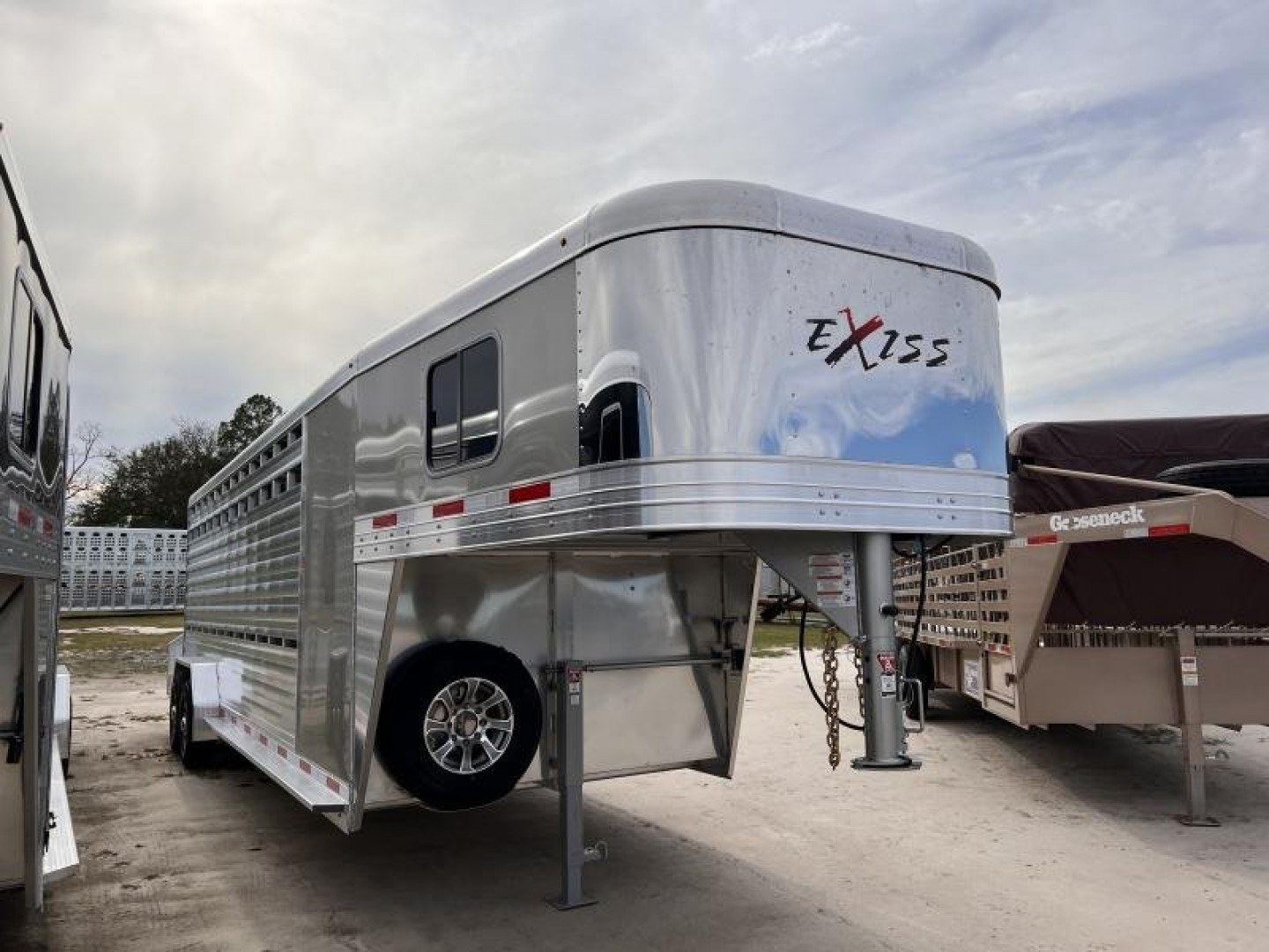 New 2023 EXISS 7'2" LIVESTOCK TRAILER