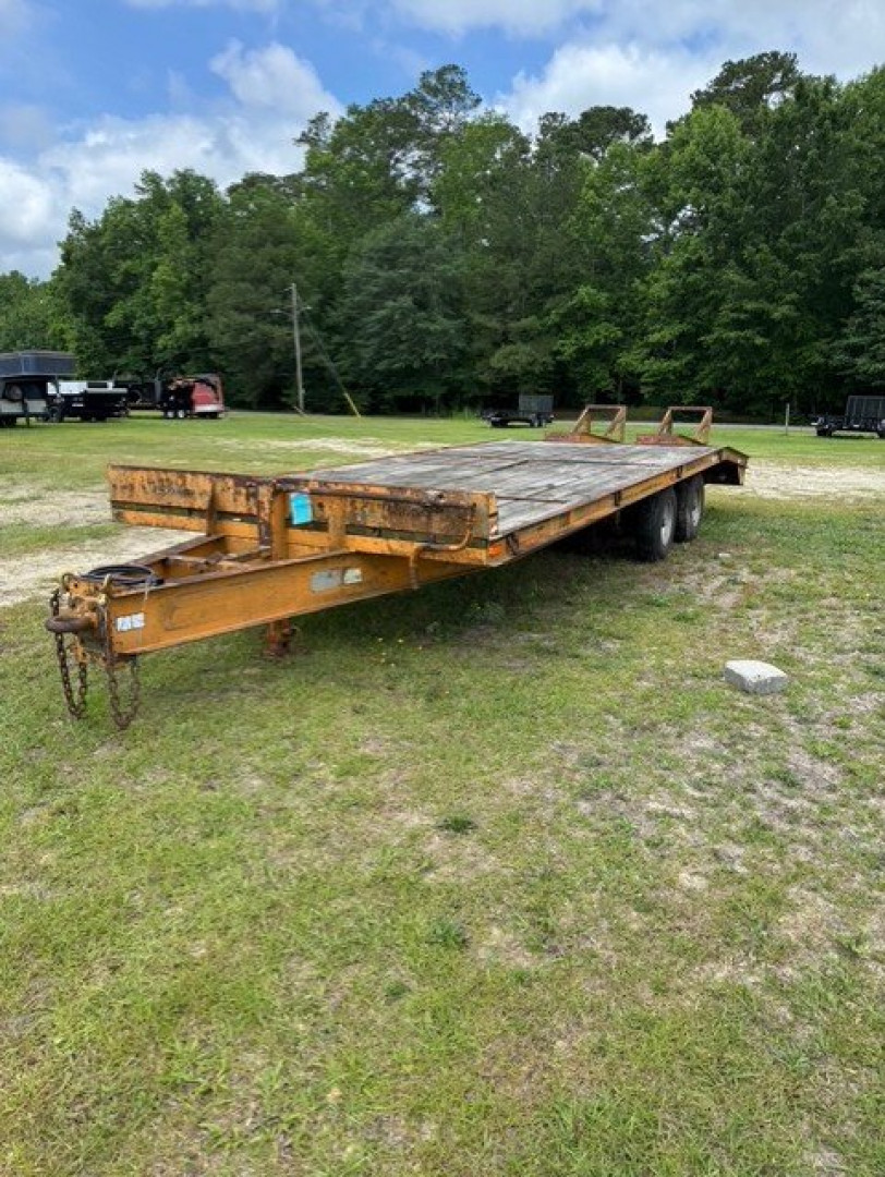 Used 1997 Econoline 20EQUIP Equipment Trailer for sale in Pink