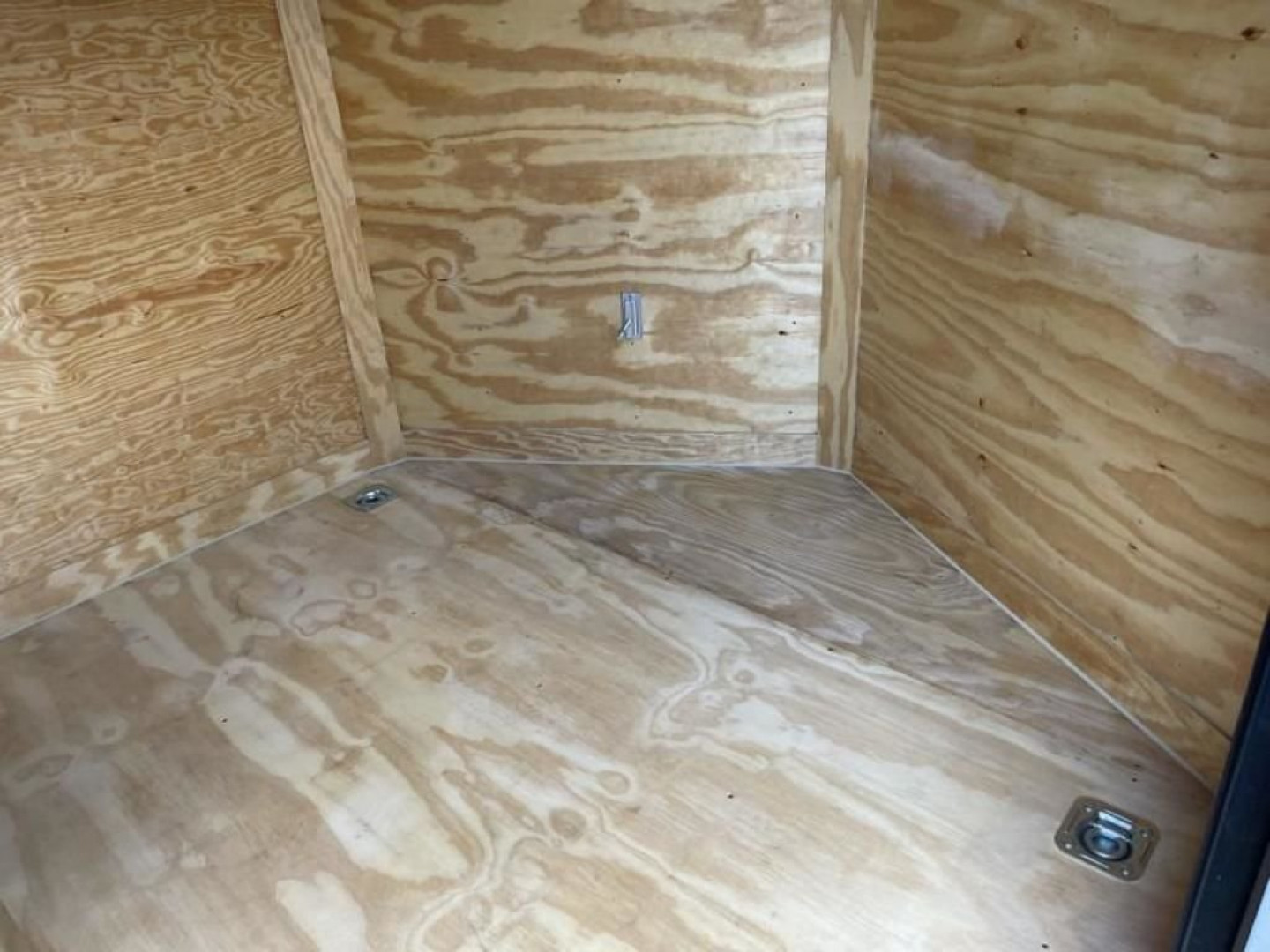 Used 2022 Diamond Cargo 7' Wide 7' x 14' V Nose Tandem Axle