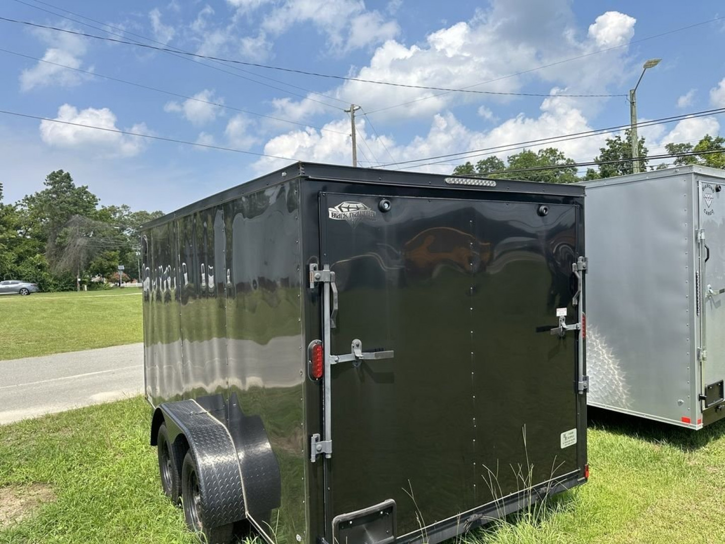 Used 2022 Diamond Cargo 7' Wide 7' x 14' V Nose Tandem Axle