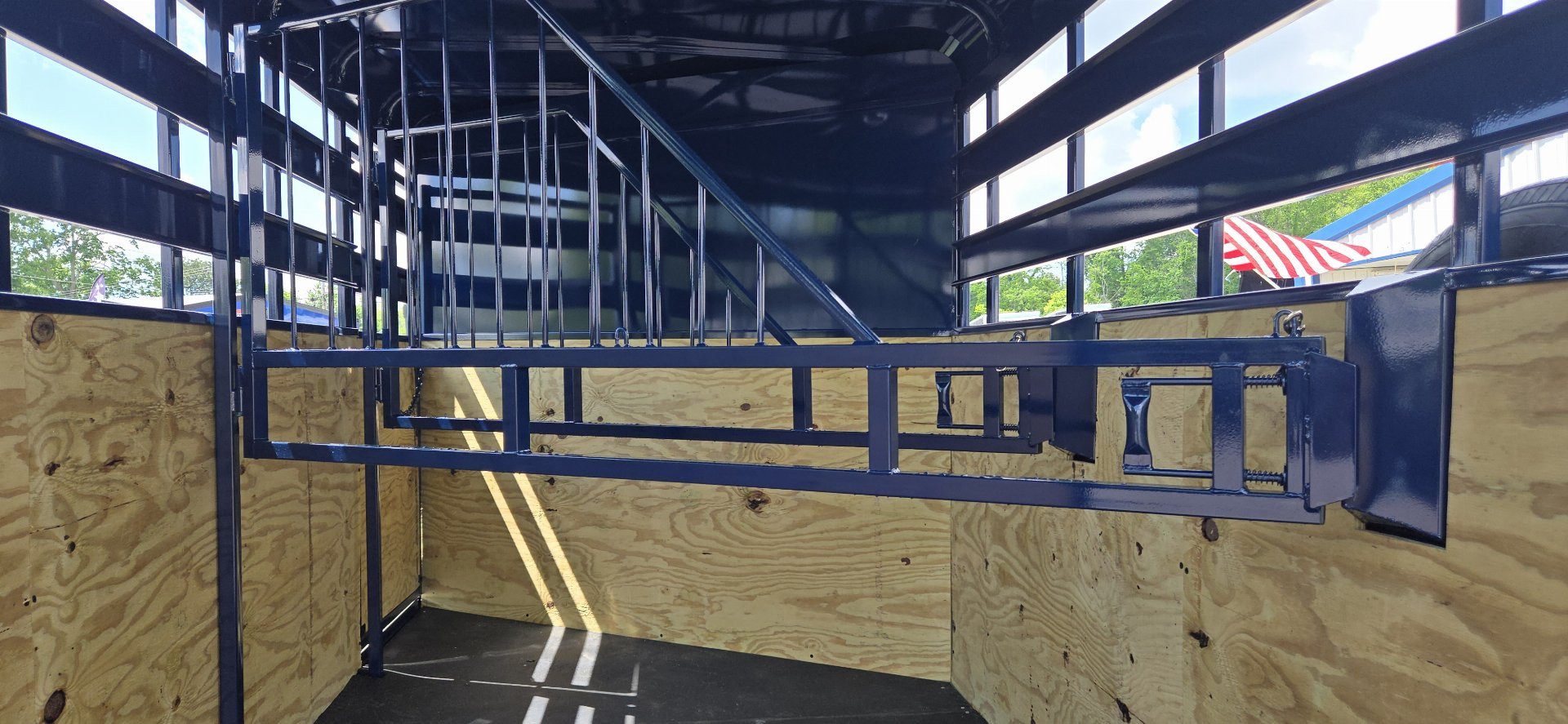 New 2026 Valley Trailers 18' 3-Horse Slant w/ Tack