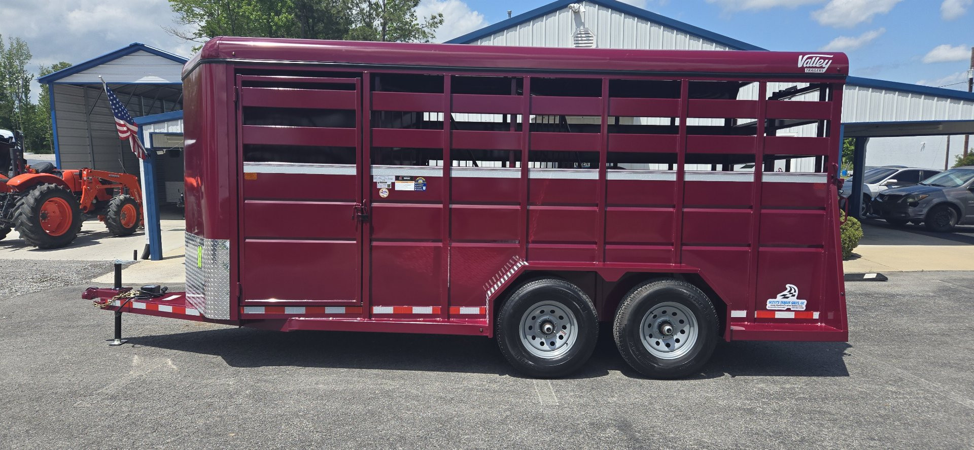 New 2026 Valley Trailers18' 3-Horse Slant w/ Tack