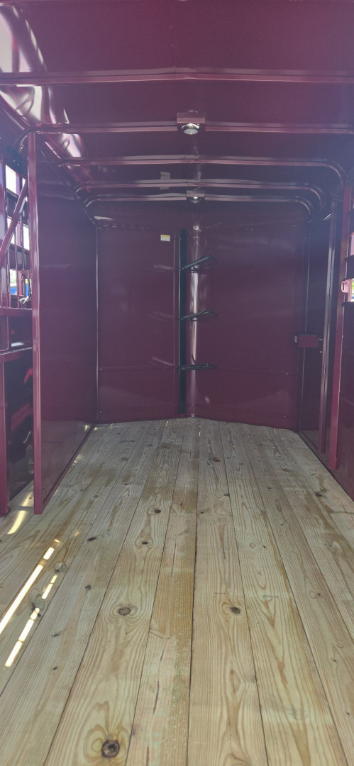 New 2026 Valley Trailers18' 3-Horse Slant w/ Tack